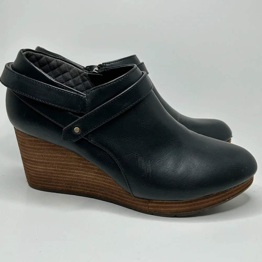 Dr. Scholls Faux Black Leather Almond Toe Wedge Bootie Heel Size 9.5